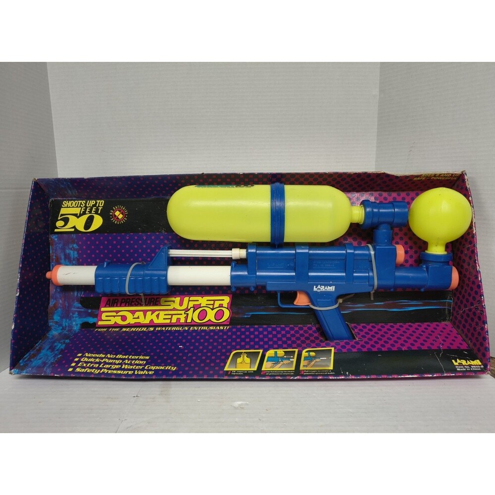 NOS NEW IN BOX Larami Super Soaker 100 - Blue and Green Water Toy Vintage 90s